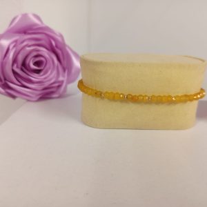Brățară handmade reglabilă din cristale de jad și accesorii de aur 585
